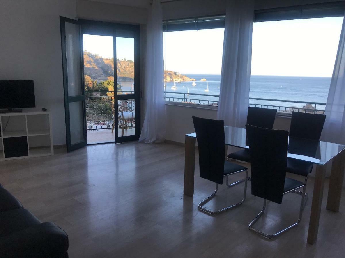 Baia Taormina Apartment 지아르디니낙소스 외부 사진