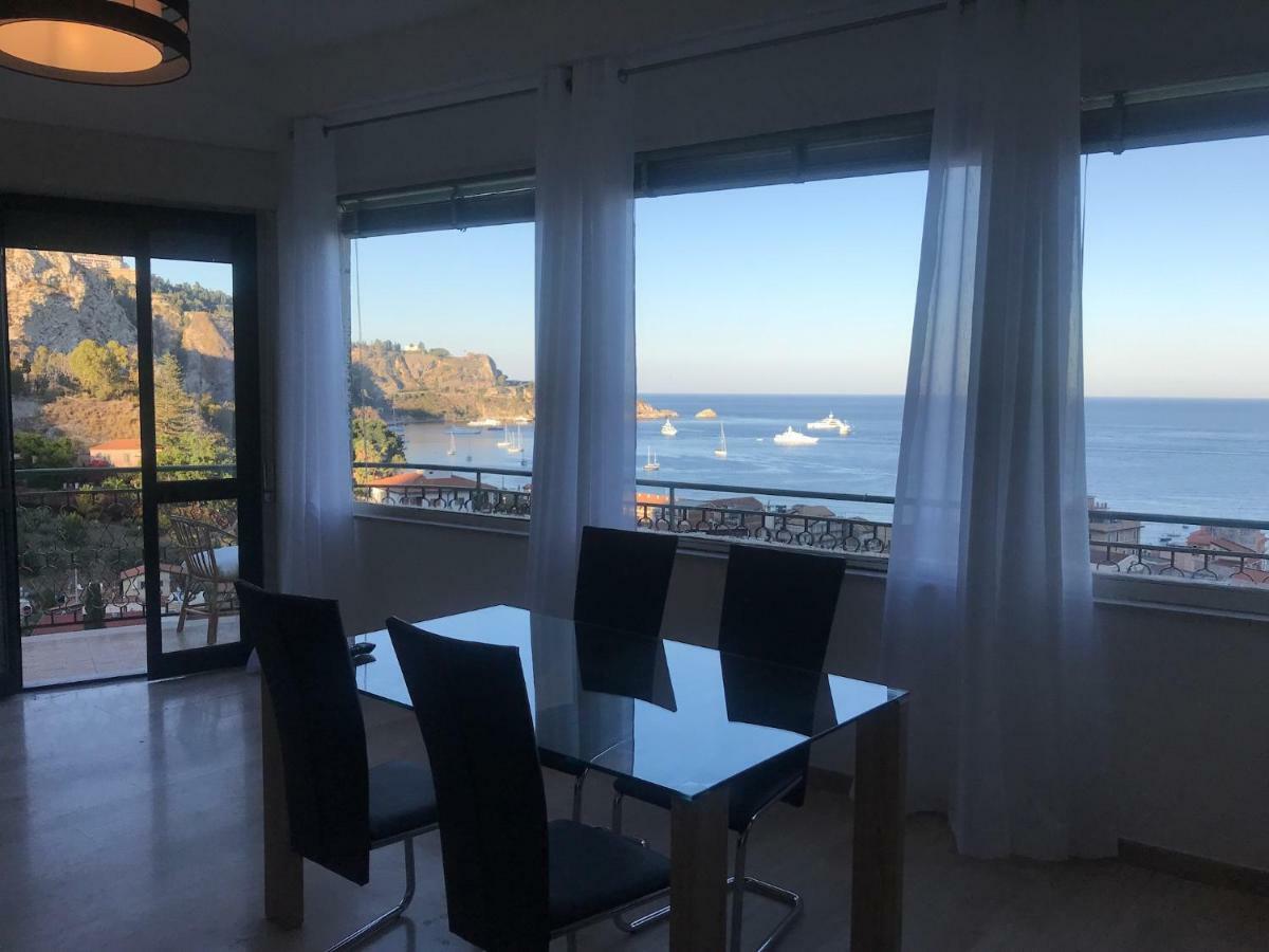 Baia Taormina Apartment 지아르디니낙소스 외부 사진