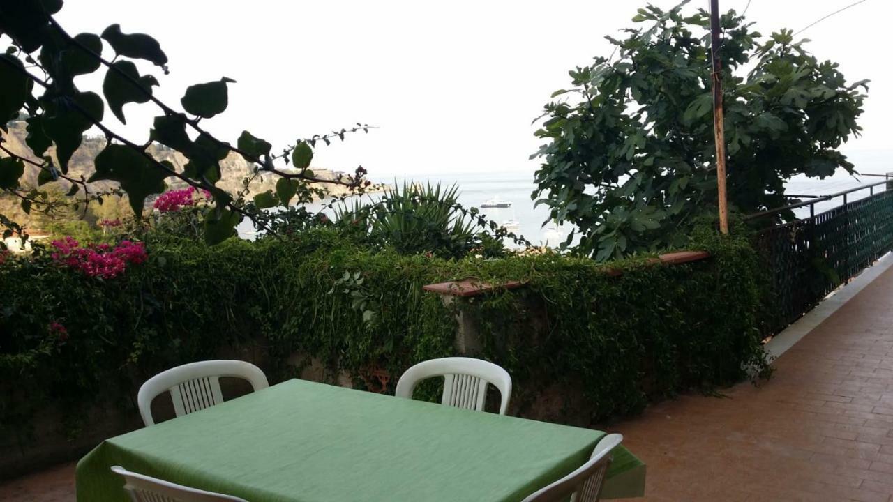 Baia Taormina Apartment 지아르디니낙소스 외부 사진